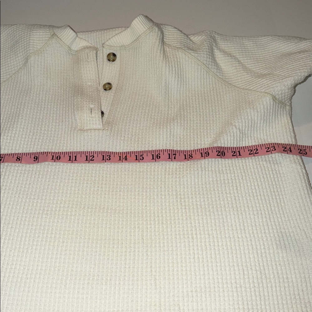Old Navy waffle knit Henley - Picture 3 of 5